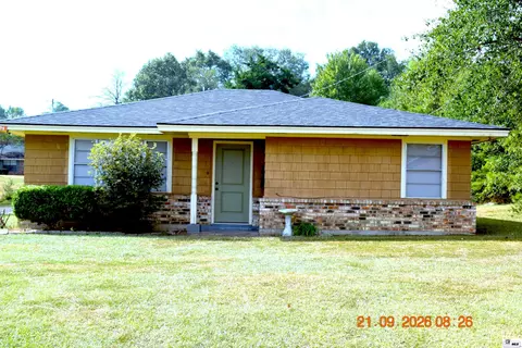 Exterior - 906 Bridge St, Bastrop, LA 71220 photo 3 of 11