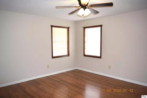 Bedroom - 906 Bridge St, Bastrop, LA 71220 photo 1 of 4