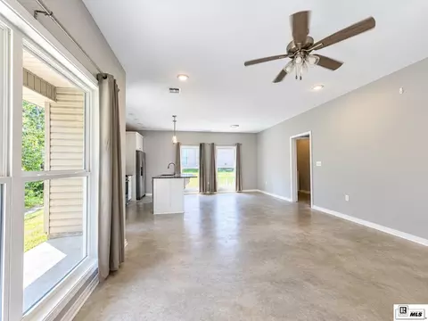 Living - 3001 Leyland Dr, Ruston, LA 71270 photo 3 of 4