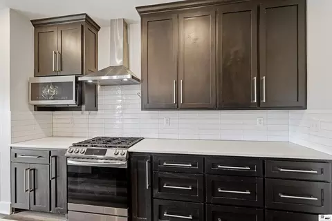 Kitchen - 302 Teal Loop, West Monroe, LA 71291 photo 5 of 5