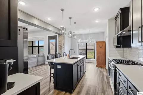 Kitchen - 302 Teal Loop, West Monroe, LA 71291 photo 4 of 5