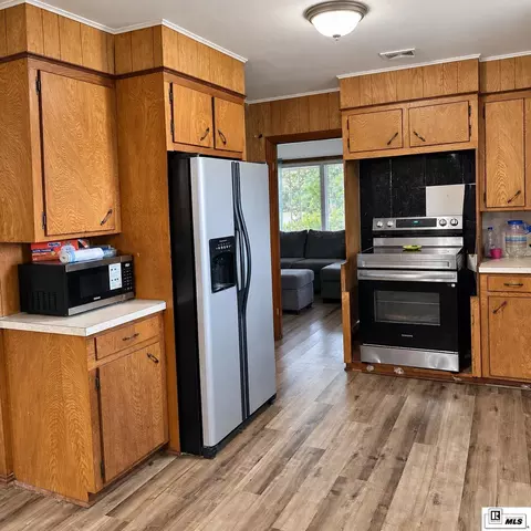 Kitchen - 801 S 7th St, Monroe, LA 71201 photo 2 of 3