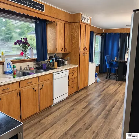 Kitchen - 801 S 7th St, Monroe, LA 71201 photo 1 of 3
