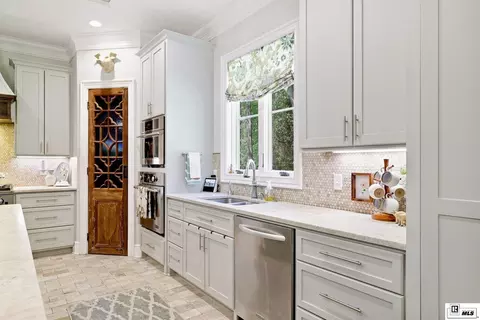 Kitchen - 507 Loblolly Ln, Choudrant, LA 71227 photo 6 of 11