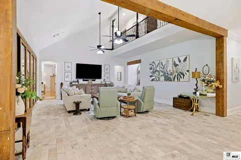 Living - 507 Loblolly Ln, Choudrant, LA 71227 photo 3 of 5