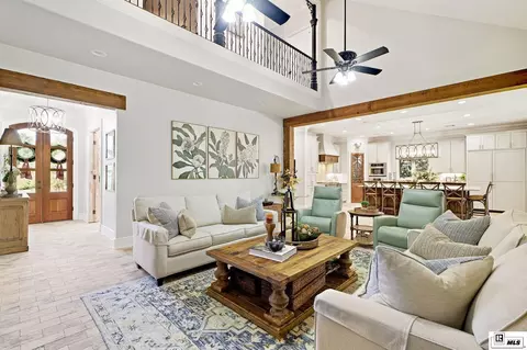 Living - 507 Loblolly Ln, Choudrant, LA 71227 photo 4 of 5