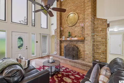 Entry Way - 1372 Parker Rd, Monroe, LA 71202 photo 1 of 5