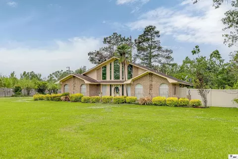 Exterior - 1372 Parker Rd, Monroe, LA 71202 photo 3 of 11