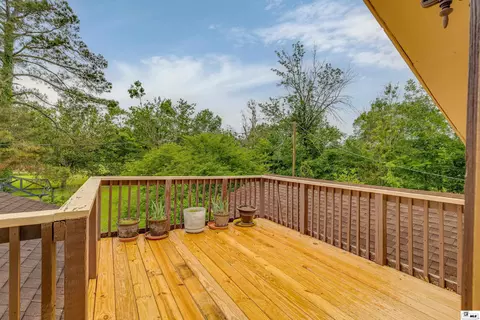 Exterior - 1372 Parker Rd, Monroe, LA 71202 photo 10 of 11