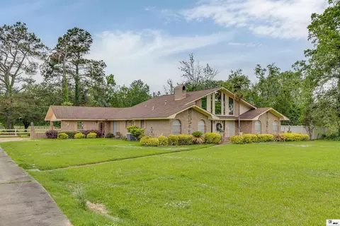 Exterior - 1372 Parker Rd, Monroe, LA 71202 photo 2 of 11
