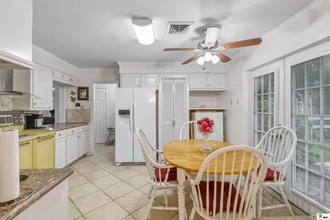 Kitchen - 1372 Parker Rd, Monroe, LA 71202 photo 1 of 3