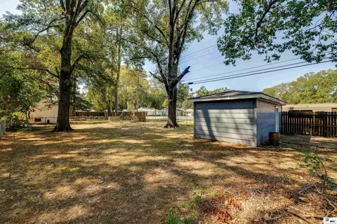 Exterior - 311 Harn St, Monroe, LA 71201 photo 4 of 5