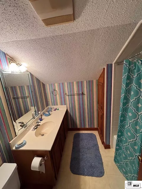 Bath - 2517 Melody Ln #1, Ruston, LA 71270 photo 3 of 3