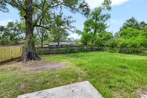 Exterior - 82 Nelson Rd, Monroe, LA 71203 photo 4 of 5