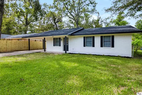Exterior - 82 Nelson Rd, Monroe, LA 71203 photo 5 of 5