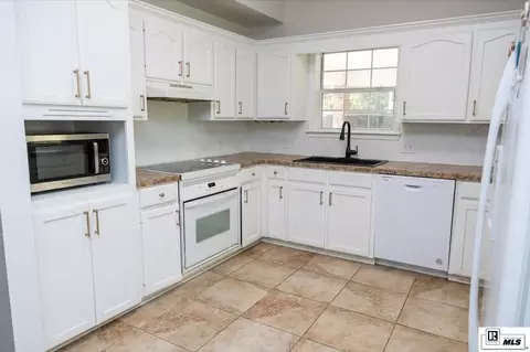 Kitchen - 164 Timber Ridge Cir, Ruston, LA 71270 photo 1 of 1