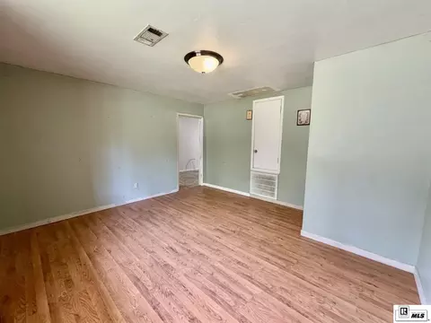 Living - 2459 Prairie Rd, Monroe, LA 71202 photo 3 of 3
