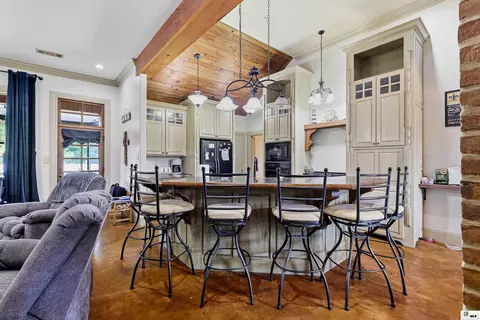 Kitchen - 324 Bunker Ln, Monroe, LA 71203 photo 1 of 5