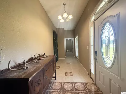 Entry Way - 412 Stevenson Dr, Monroe, LA 71203 photo 2 of 3