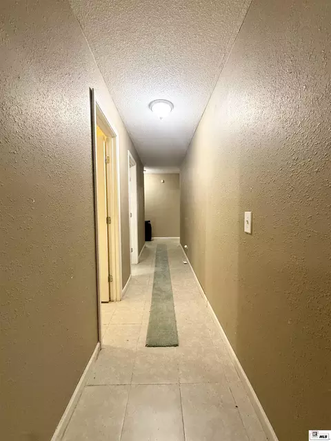 Entry Way - 412 Stevenson Dr, Monroe, LA 71203 photo 3 of 3