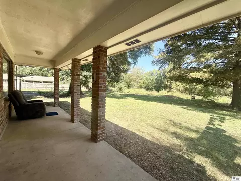 Exterior - 412 Stevenson Dr, Monroe, LA 71203 photo 5 of 15