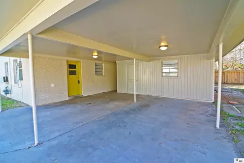 Exterior - 500 Eason Pl, Monroe, LA 71201 photo 2 of 5