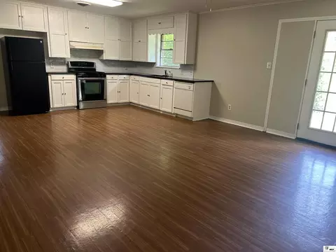 322 N Bernard St, Ruston, LA 71270 photo 3
