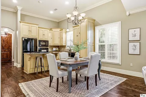 Dining - 1908 Bienville Dr, Monroe, LA 71201 photo 1 of 2