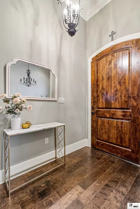 Entry Way - 1908 Bienville Dr, Monroe, LA 71201 photo 1 of 1