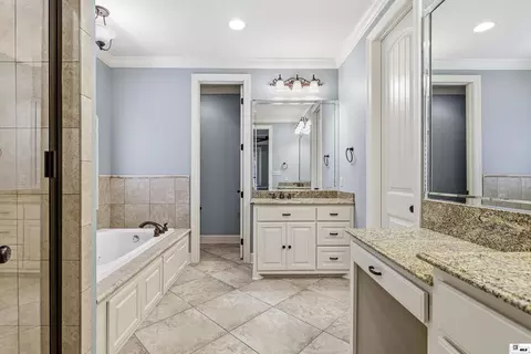 Bath - 1908 Bienville Dr, Monroe, LA 71201 photo 1 of 5