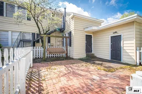 Exterior - 511 Bres Ave, Monroe, LA 71201 photo 1 of 3