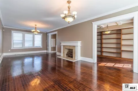 Living - 511 Bres Ave, Monroe, LA 71201 photo 1 of 9