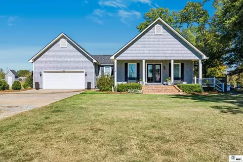 7216 Bayou Dr, Sterlington, LA 71280