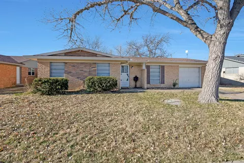 1605 Maple Avenue Panhandle Tx 79068 Ave, Panhandle, TX 79068 photo 1