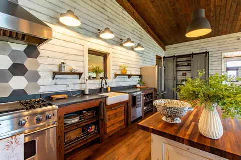Kitchen - Vincent Farms, Canyon, TX 79015 photo 2 of 2