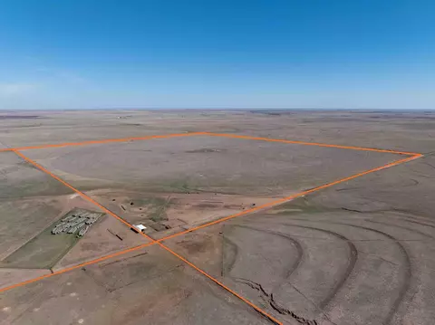 Bourquin Cattle 813 Ac, Follett, TX 79034
