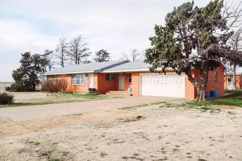 1020 Tx-207 Floydada Tx 79235, Floydada, TX 79235