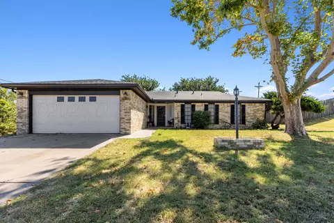 803 Skyline Drive Borger Tx 79007 Dr, Borger, TX 79007 photo 1