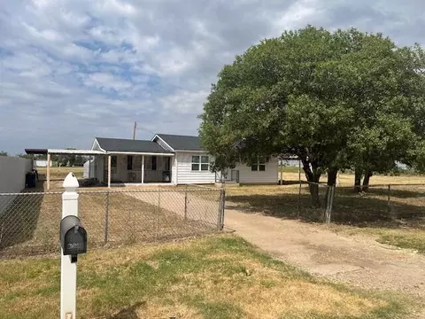 3811 Lakeview Road Hereford Tx 79045 Rd, Hereford, TX 79045