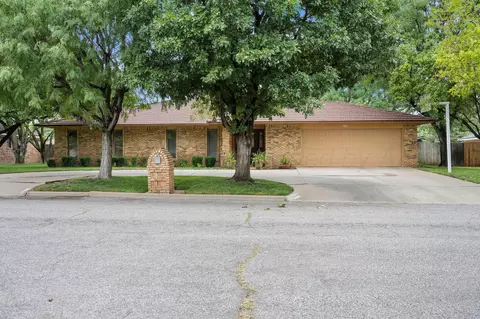2343 N Chestnut Drive Pampa Tx 79065 Dr, Pampa, TX 79065