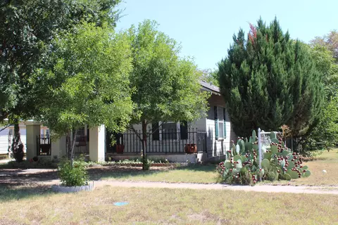 608 W 10th Street Memphis Tx 79245 St, Memphis, TX 79245