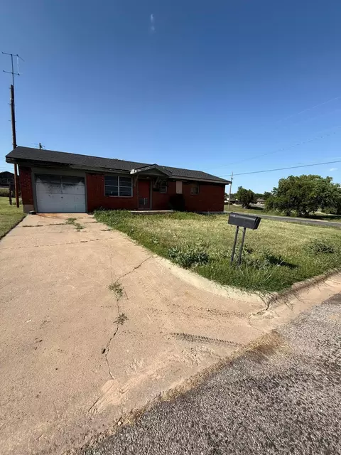 721 E 15th Avenue Pampa Tx 79065 Ave, Pampa, TX 79065