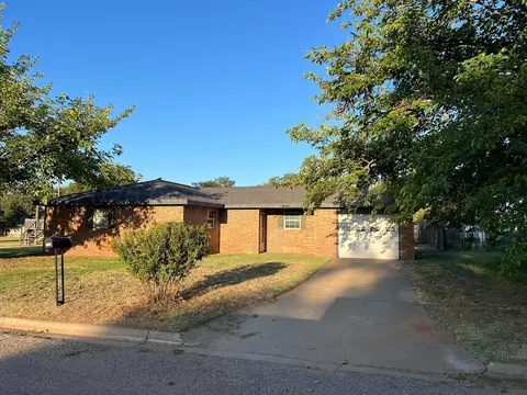 2005 N 20th Street Memphis Tx 79245, Memphis, TX 79245