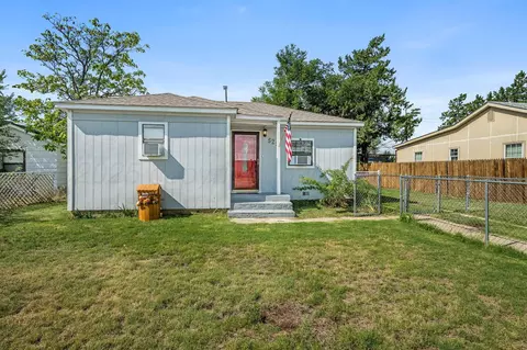 525 Doucette Pampa Tx 79065, Pampa, TX 79065