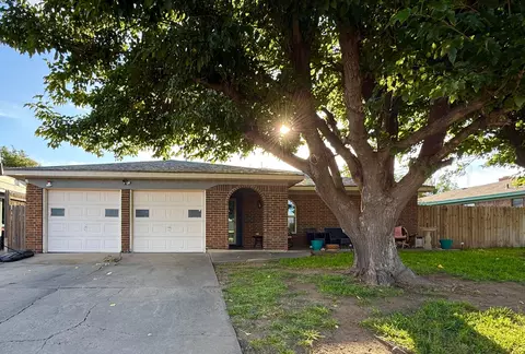 1102 Coffee Drive Borger Tx 79007 Dr, Borger, TX 79007 photo 1