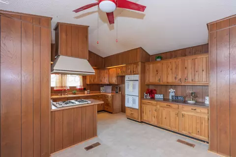 Kitchen - 2117 Eagle Lane Amarillo Tx 79118-8503 Ln, Amarillo, TX 79118 photo 5 of 6