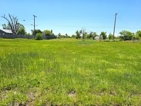 515 W 517 W Elm Avenue Pampa Tx 79065 Ave, Pampa, TX 79065