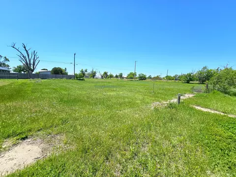 509 W Elm Avenue Pampa Tx 79065 Ave, Pampa, TX 79065