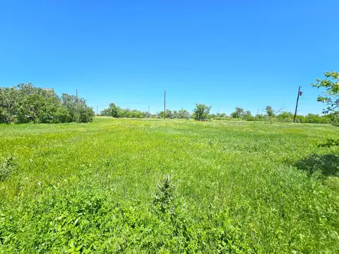 528 W Elm Avenue Pampa Tx 79065 Ave, Pampa, TX 79065