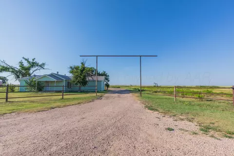 11566 County Rd E Pampa Tx 79065, Pampa, TX 79065